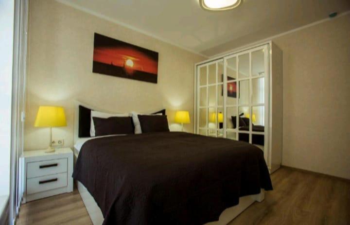 Holiday Lux Tower Batumi Esterno foto